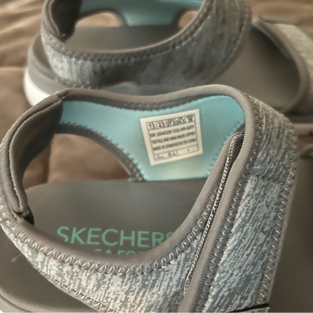 Skechers Gray Sandals for Women - Picture 6 of 6